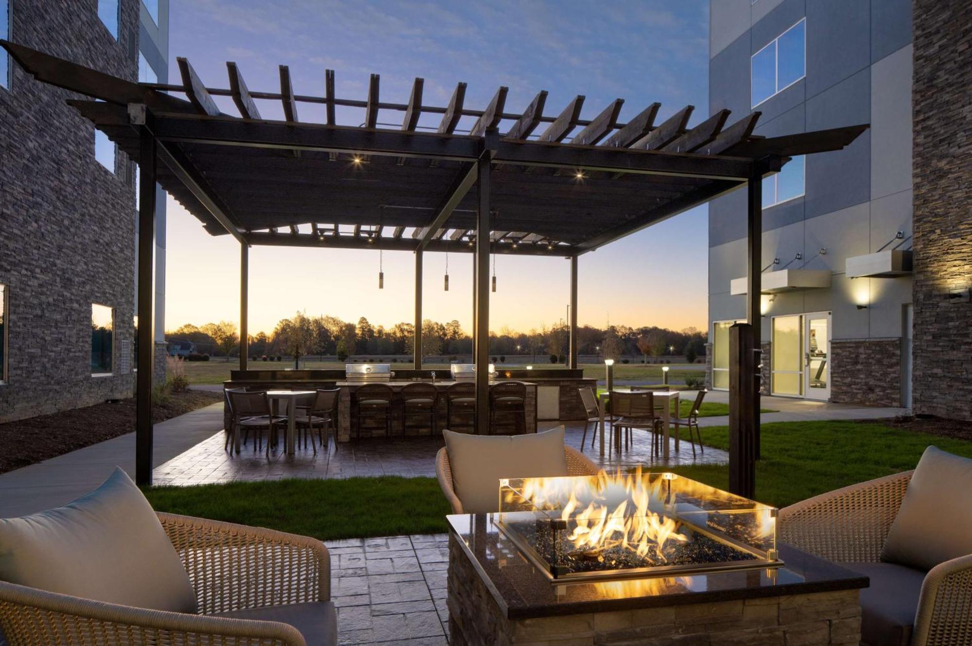 Homewood Suites By Hilton Goldsboro Eksteriør billede